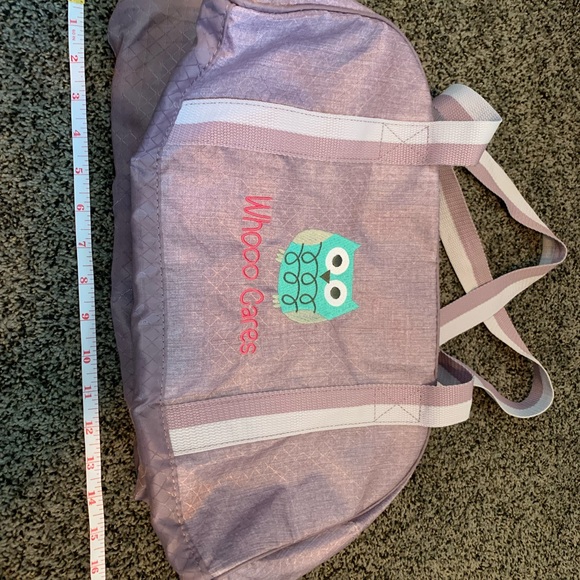 Thirty-One mini duffle light purple with owl design “whooo cares” - Picture 4 of 5